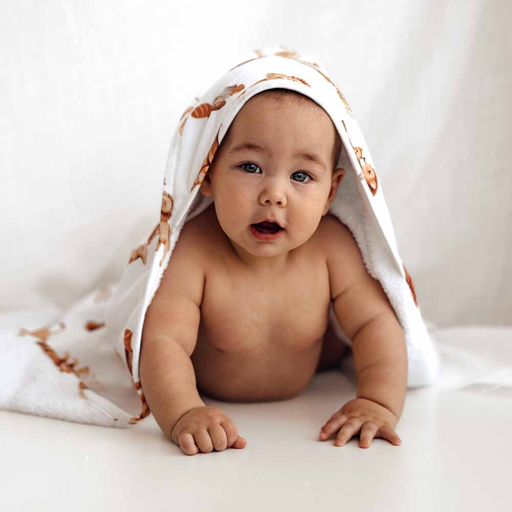 Snuggle Hunny Kids - Organic Hooded Baby Towel | Lion